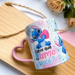 Caneca Coração Rosa Stitch