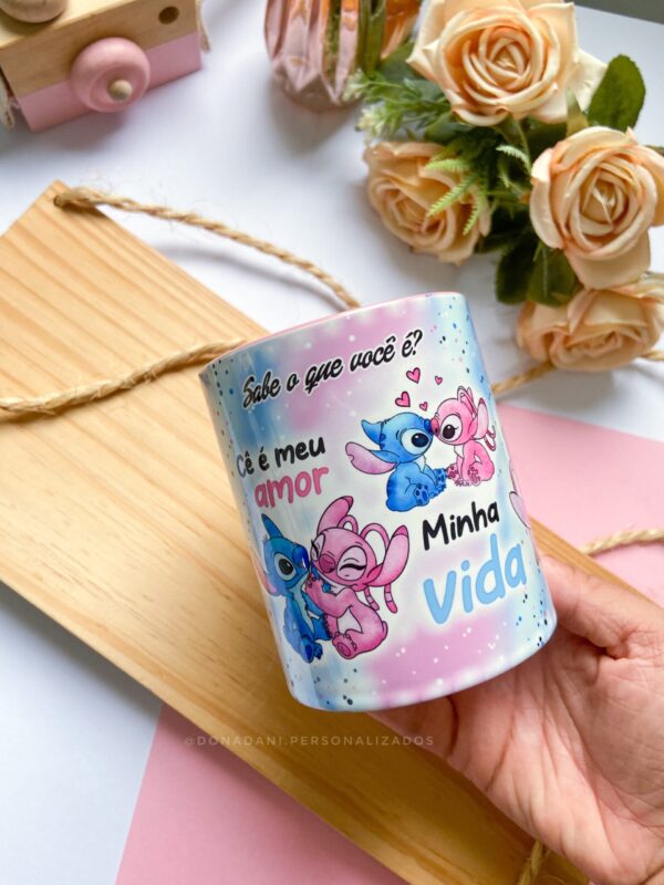 Caneca Coração Rosa Stitch - Imagem 3